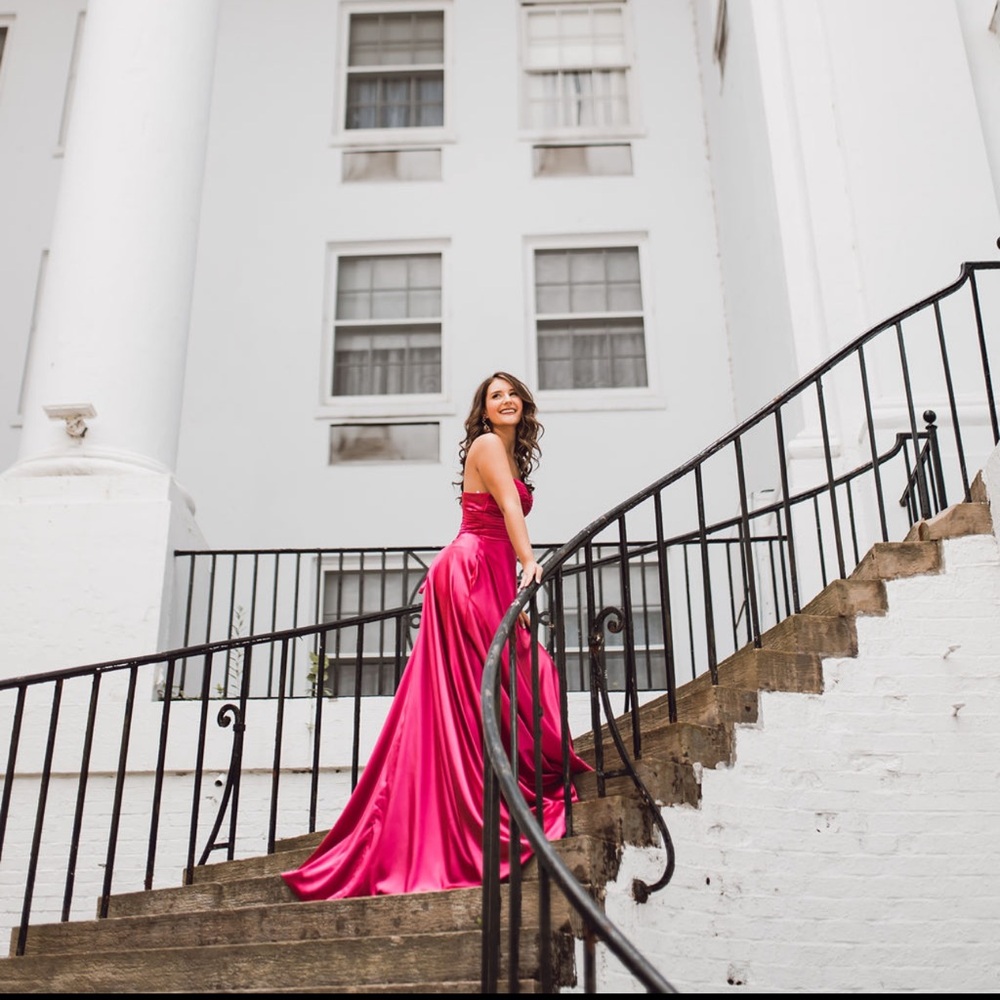 Elegant Fushia Evening Gown: Size 2